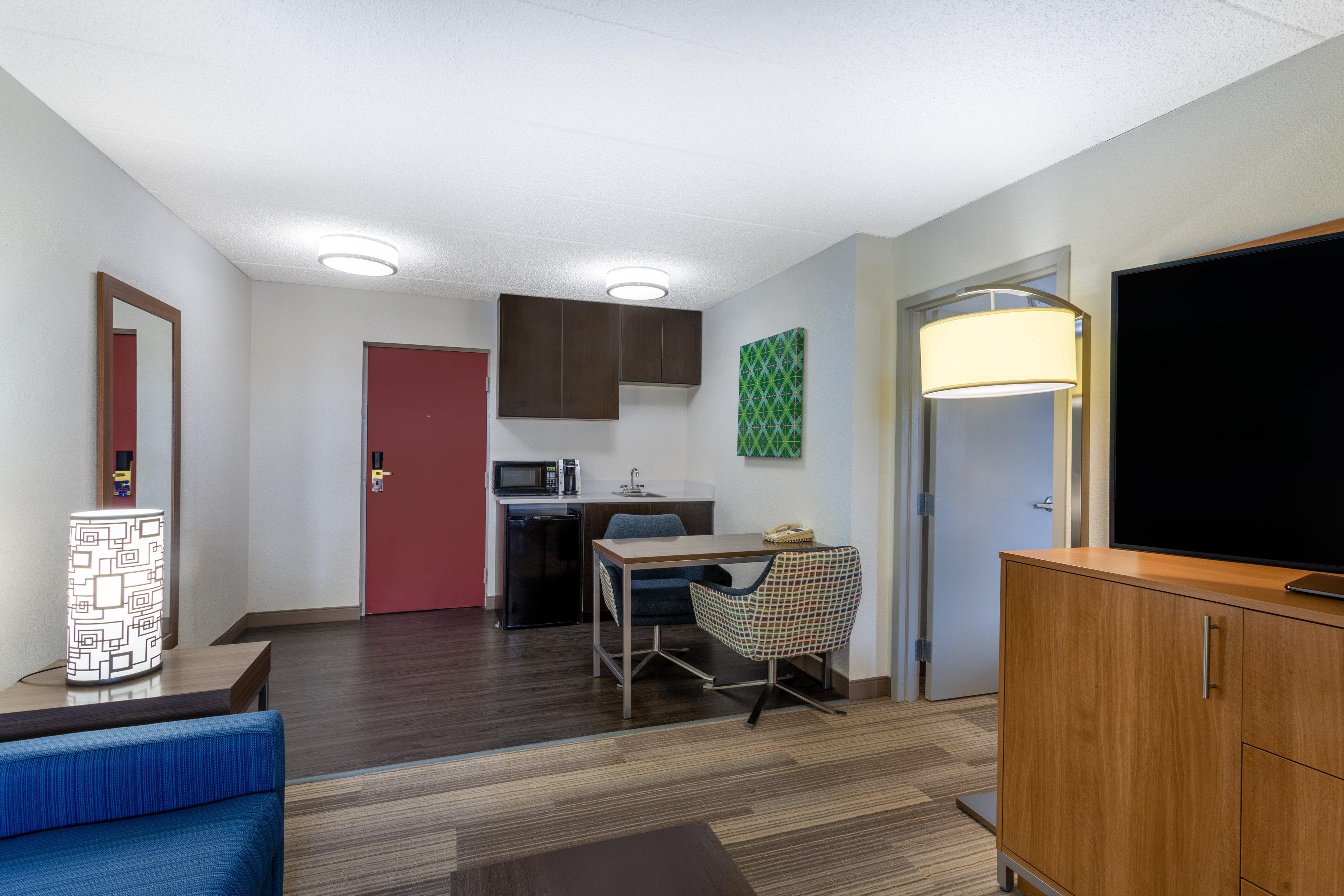 Holiday Inn Express Hotel & Suites Philadelphia - King Of Prussia By Ihg Bagian luar foto