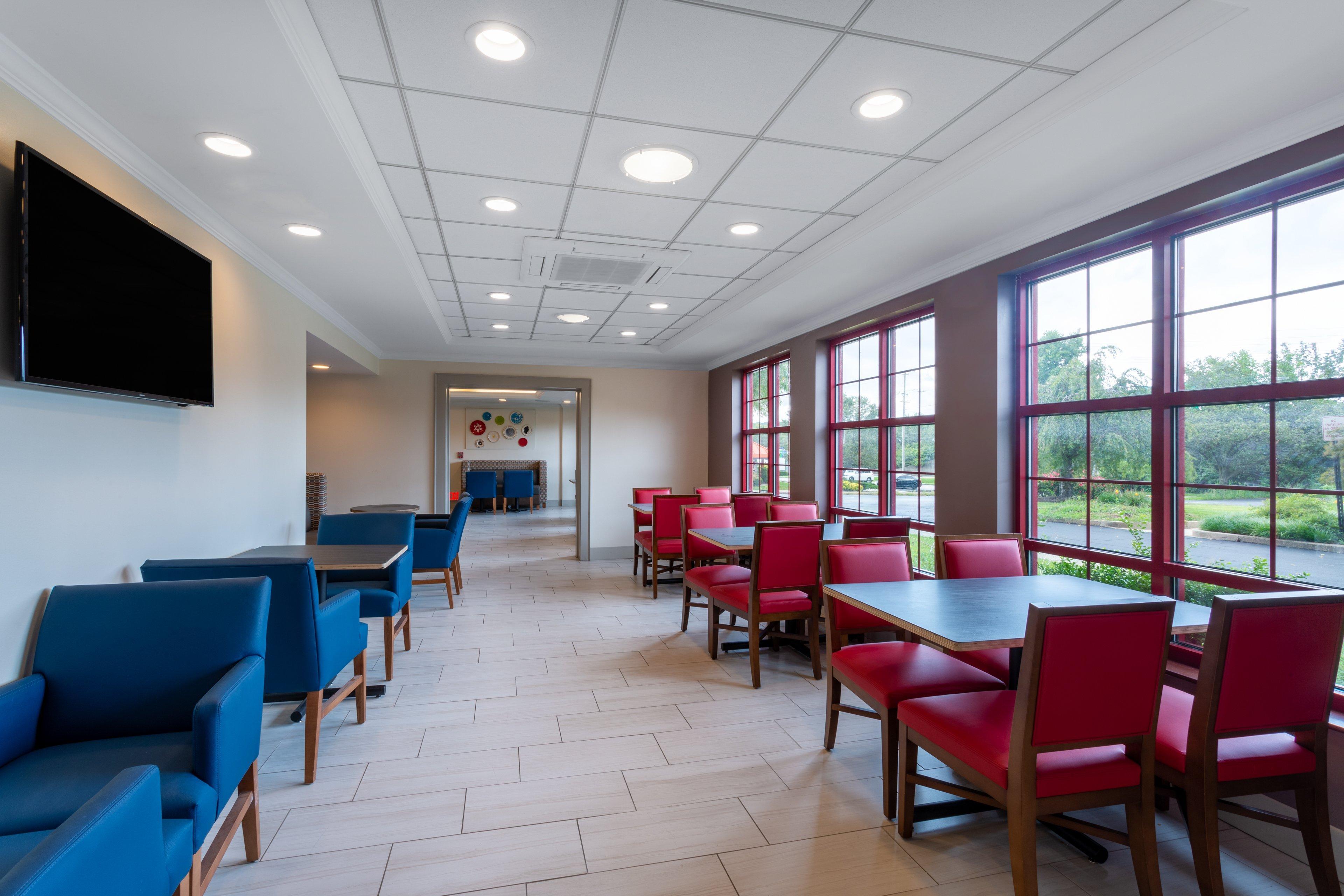 Holiday Inn Express Hotel & Suites Philadelphia - King Of Prussia By Ihg Bagian luar foto