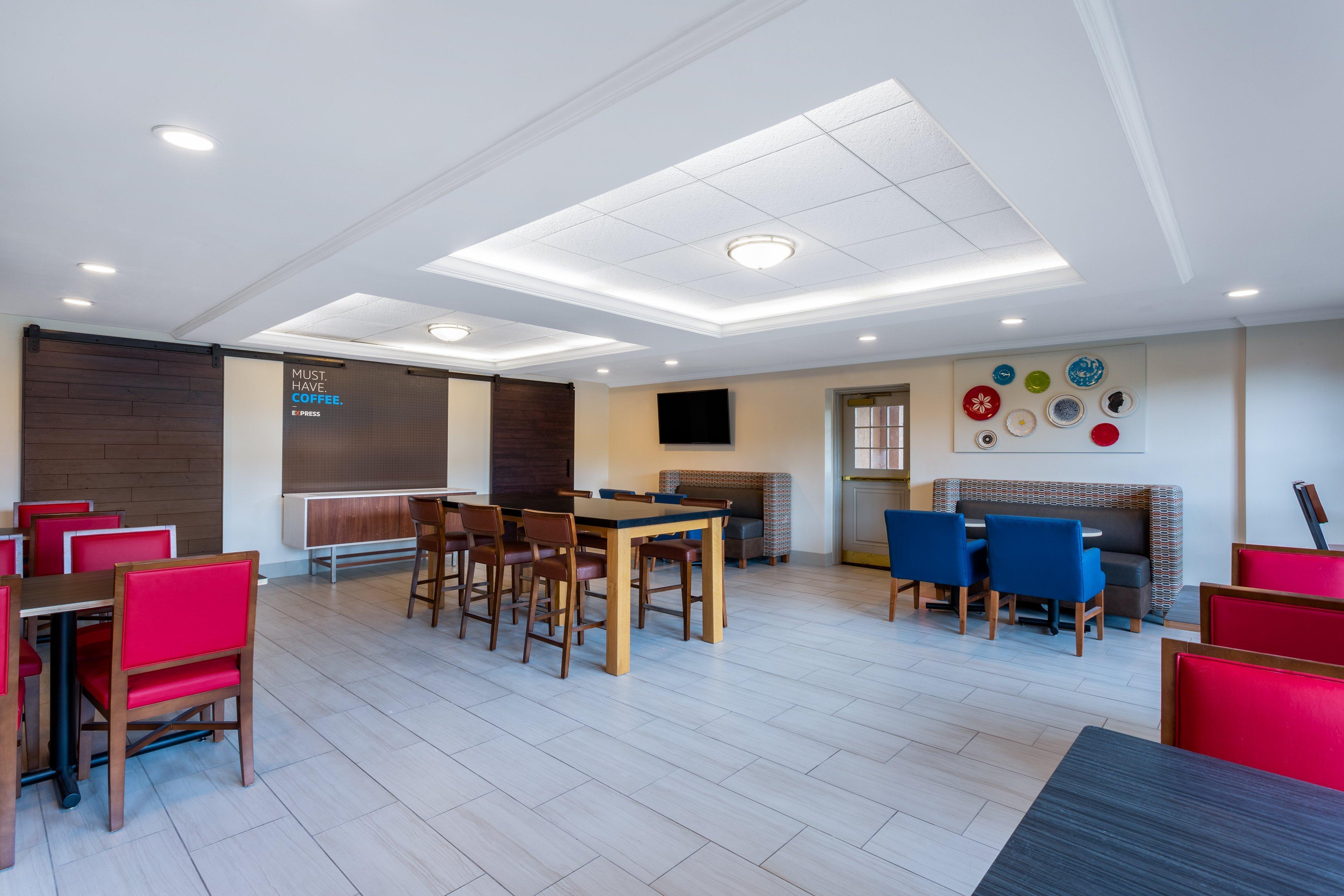 Holiday Inn Express Hotel & Suites Philadelphia - King Of Prussia By Ihg Bagian luar foto
