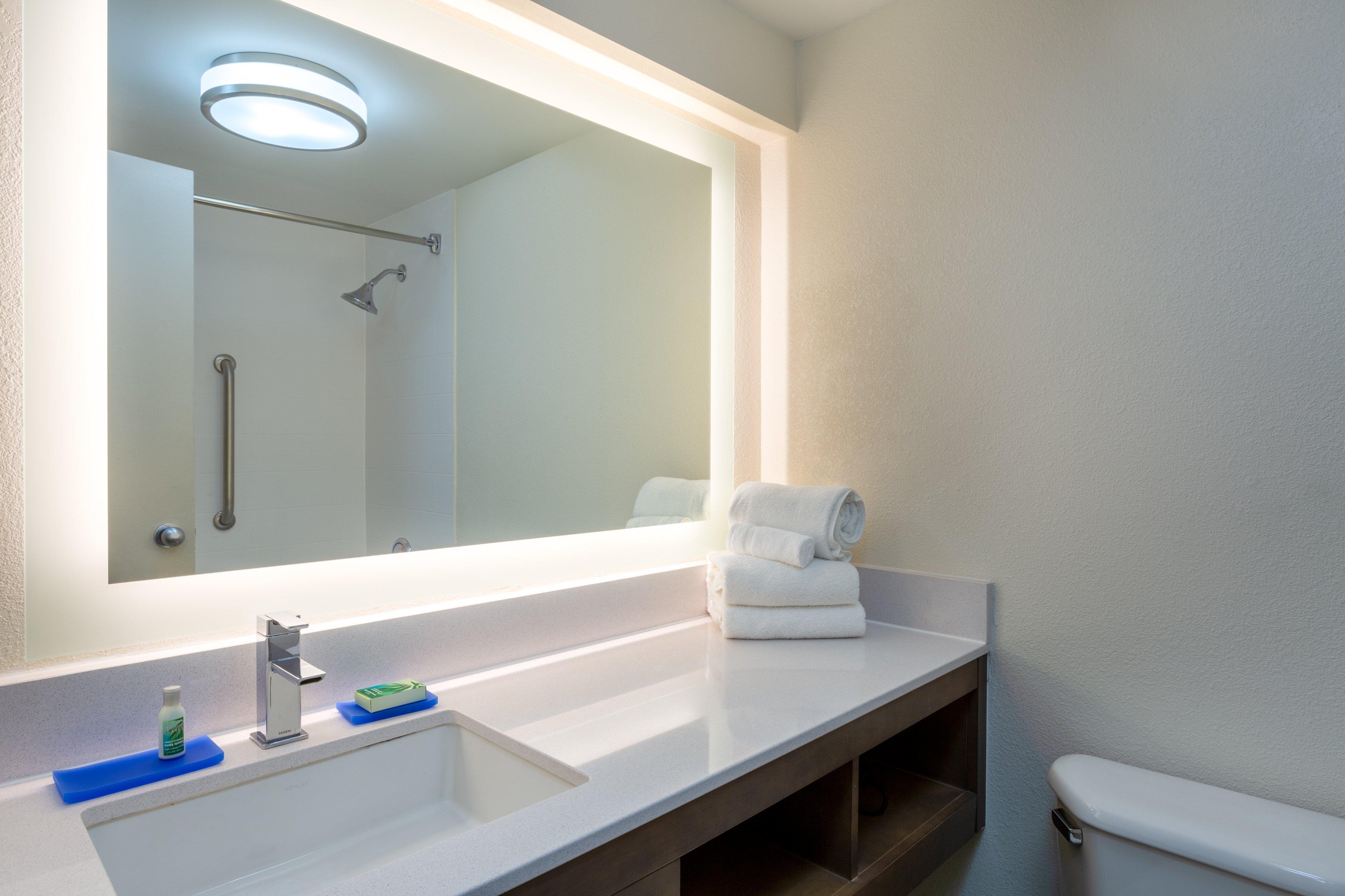 Holiday Inn Express Hotel & Suites Philadelphia - King Of Prussia By Ihg Bagian luar foto