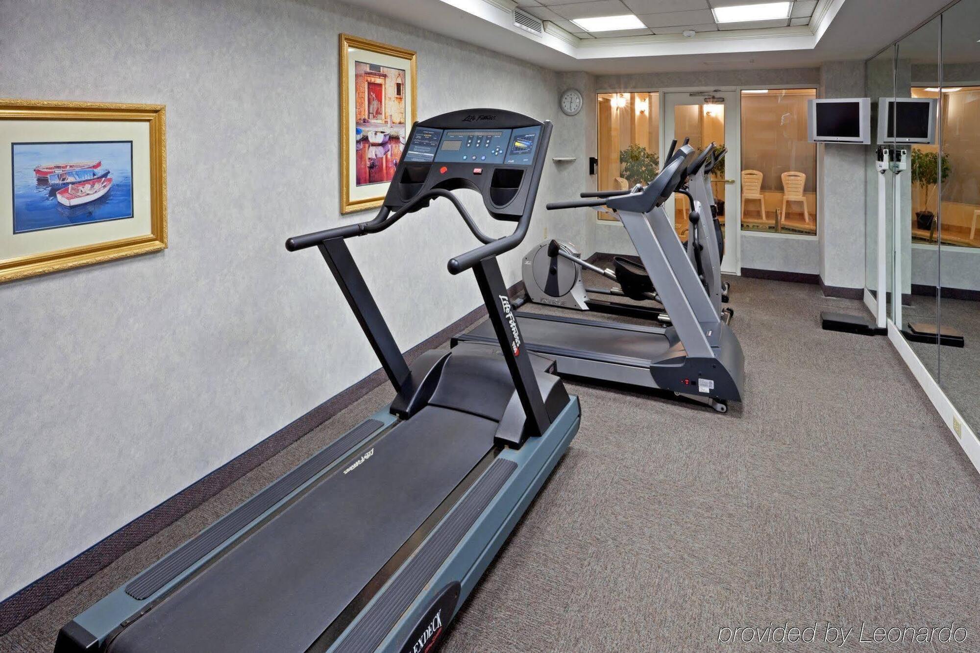 Holiday Inn Express Hotel & Suites Philadelphia - King Of Prussia By Ihg Bagian luar foto